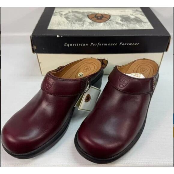 Ariat New in Box Women's Santa Cruz Mules Clogs in Burgundy Leather Size 7.5 - Picture 1 of 7
